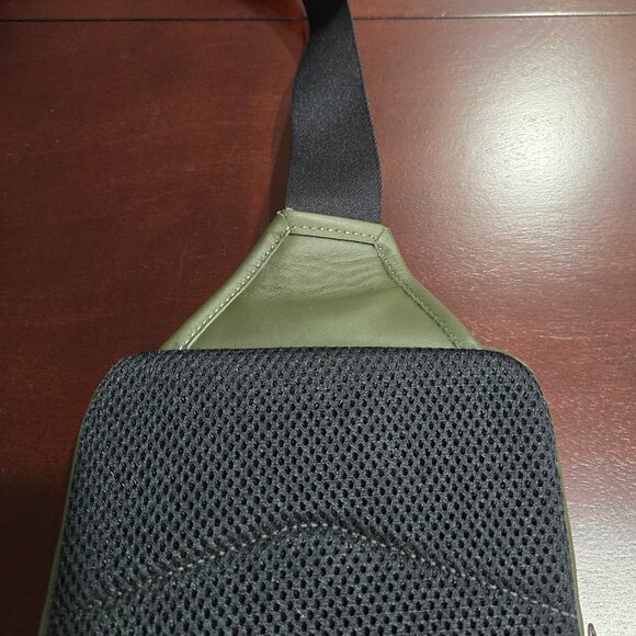 Coach Sullivan Pack In Signature Leather (Gunmetal/Dark Shamrock) - Picture 11 of 12